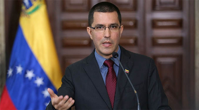 Arreaza rechaza que democracia sueca “apoye planes creados por Washington contra Venezuela”