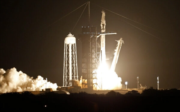 SpaceX envía la tercera misión tripulada de SpaceX hacia la Estación Espacial Internacional