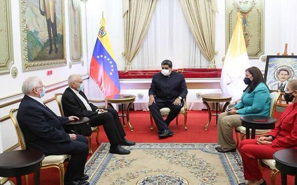 Maduro tras encuentro con el Nuncio Apostólico y el Cardenal Porras: “He sostenido una reunión de reconciliación”