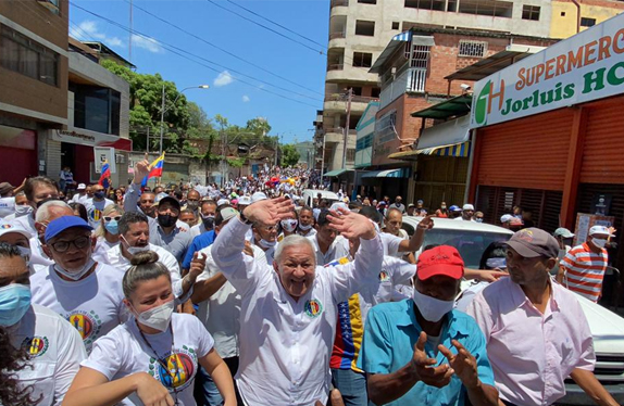 Bernabé Gutiérrez reta a Maduro a medirse con AD en las calles