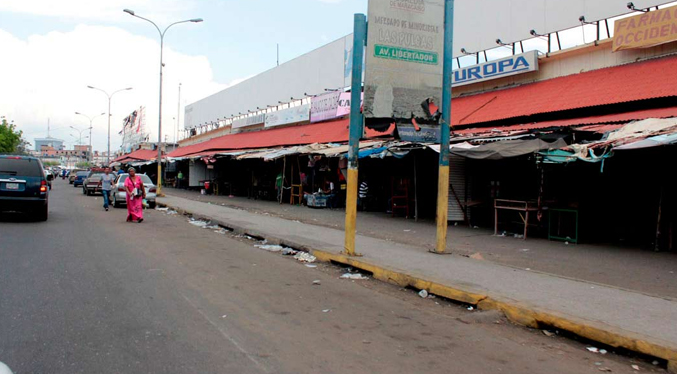 Gobernador de Zulia ordena operativos bien “planificado” en los comercios