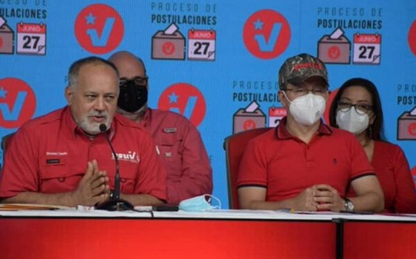 Diosdado Cabello: Se cayeron las líneas no hay cuadro con 6