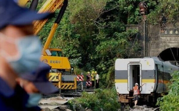 Nueve muertos deja accidente de tren en el norte de China