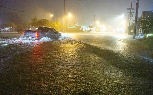 Tormenta Claudette azota el sur de EEUU y deja al menos 12 muertos